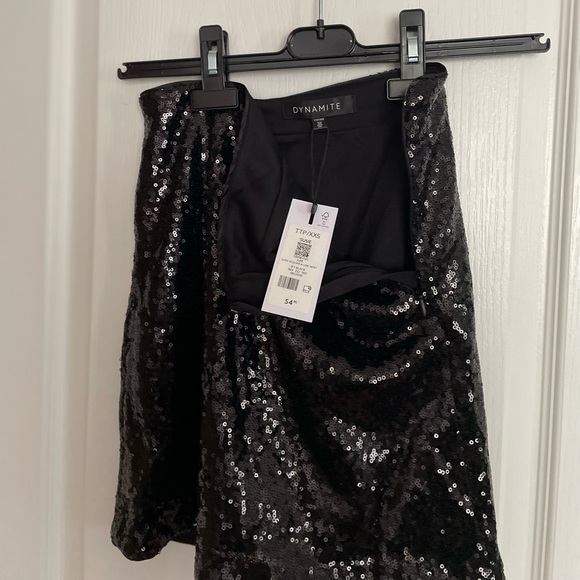 Dynamite. Black sequin mini skirt in XXS. - Picture 4 of 4